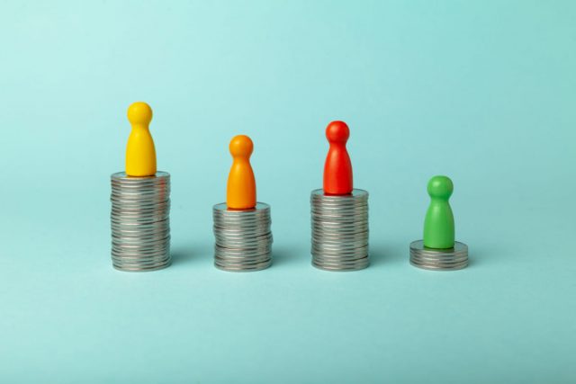新卒入社したら、先輩に「俺より5万円も給料高くてうらやましい」と言われました。普通は先輩社員のほうが“給料は高い”と思うのですが、どういうことでしょうか？
