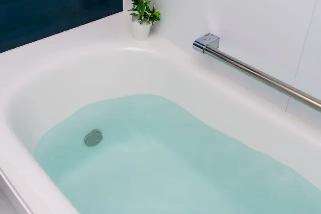 4人家族で1日3回「追い焚き」をします。かなり「ガス代」を無駄にかけている気がしますが、1ヶ月のガス代はいくらになりますか?