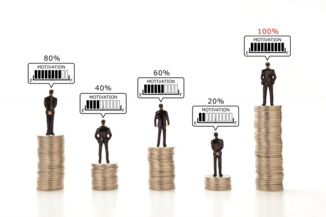日本の平均年収は「460万円」だけど、達成の難易度はどれくらい？ 中央値から見る“年収の実態”についても解説