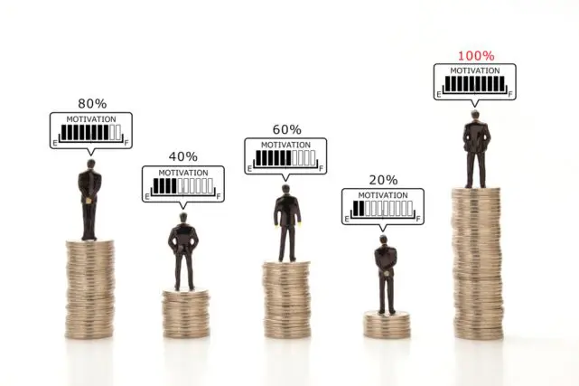 日本の平均年収は「460万円」だけど、達成の難易度はどれくらい? 中央値から見る“年収の実態”についても解説