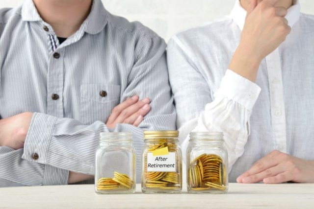 再雇用制度を利用して「65歳で退職」した後は、年金だけで暮らそうと思っています。生活費として毎月いくらあれば足りますか？