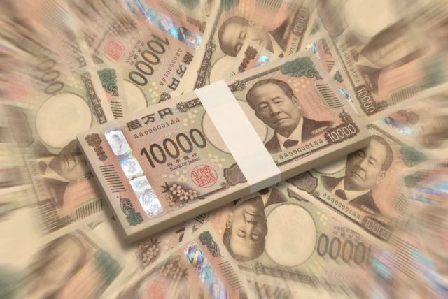 年収「1000万円」超の人は「日本」に何％いる？ 稼げるのはどのような「職業」なの？