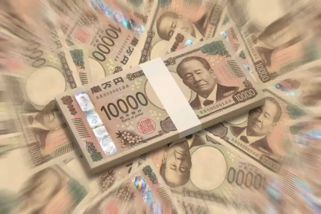 年収「1000万円」超の人は「日本」に何％いる？ 稼げるのはどのような「職業」なの？