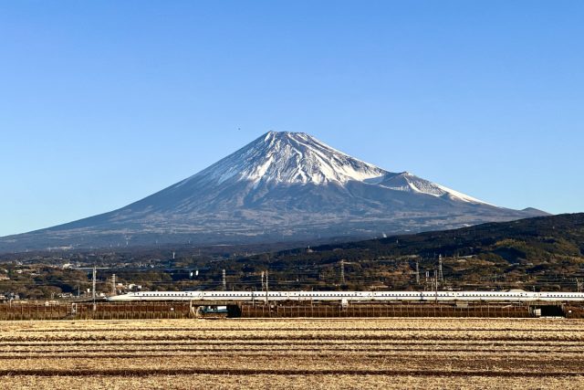 「最繁忙期の新幹線」は割高？ お盆期間の東海道・山陽新幹線をお得に利用する方法を解説！