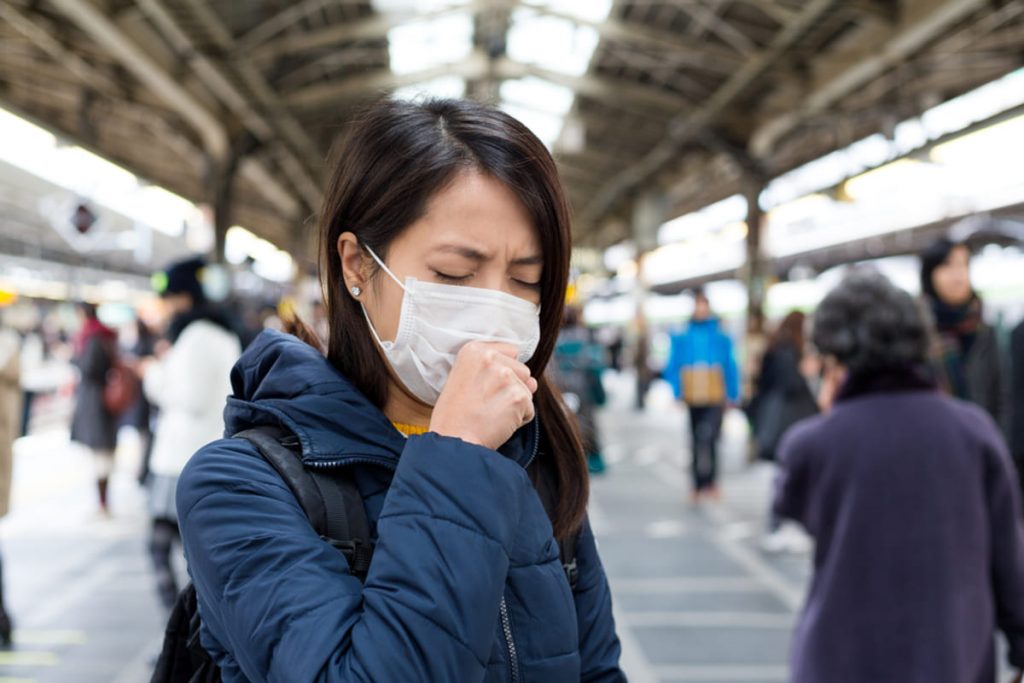 駅のホームで体調を崩して「救急車」を呼んだところ、朝のラッシュ時に「電車」が「遅延」してしまいました…。この場合、“賠償責任”が発生することはあるのでしょうか？